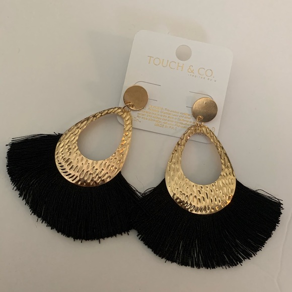 Earrings. - Picture 1 of 4